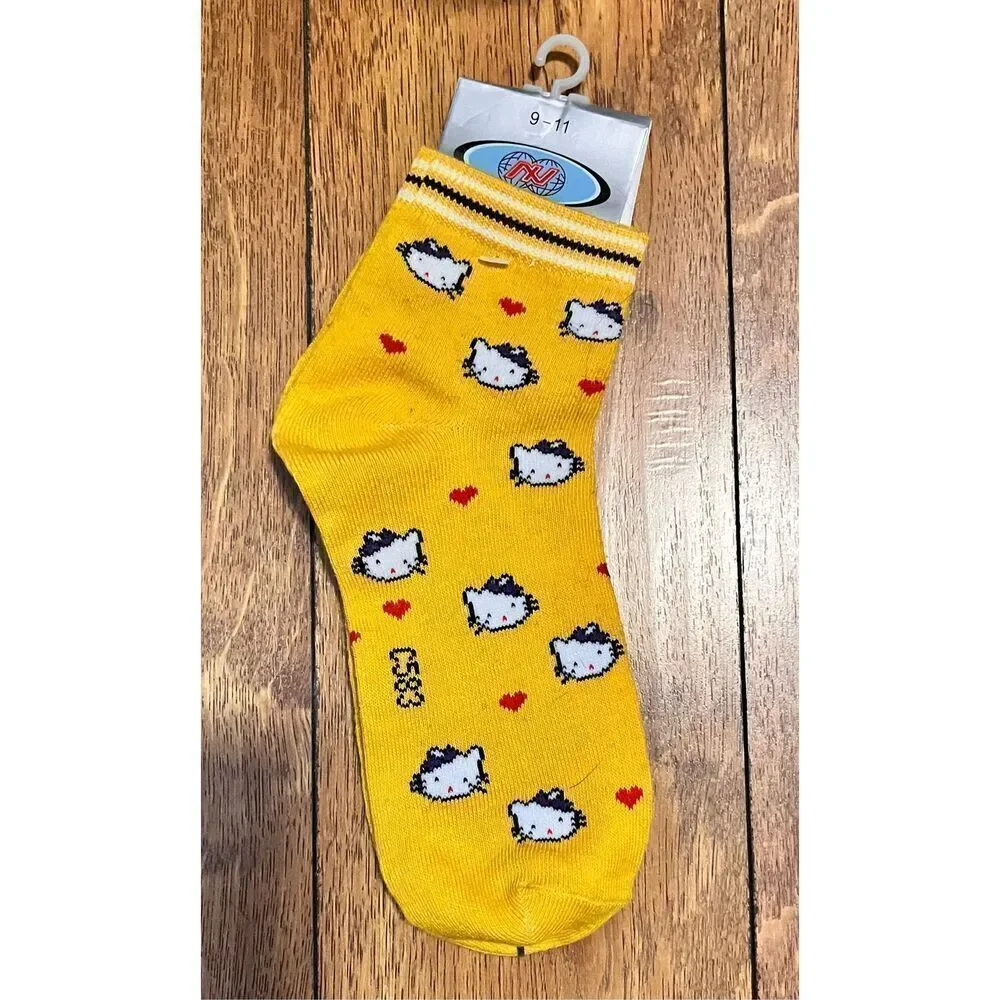 Brand New - 2-Pair Women’s Hello Kitty Ankle Socks Green Holiday and Yellow Ever